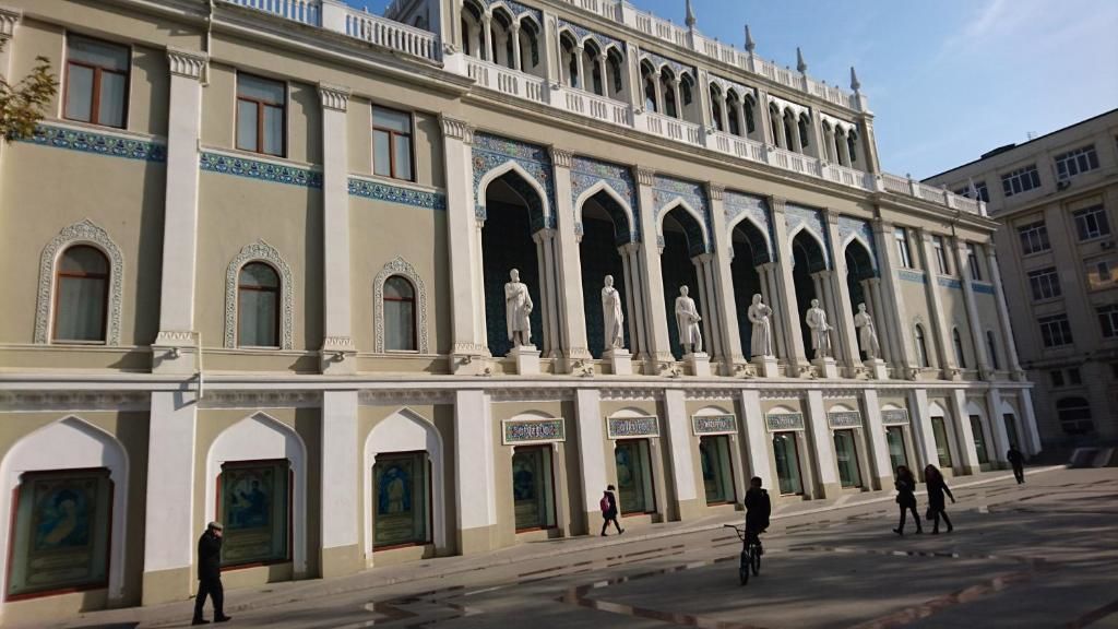 Апартаменты Apartments on Tagieva 14 Баку